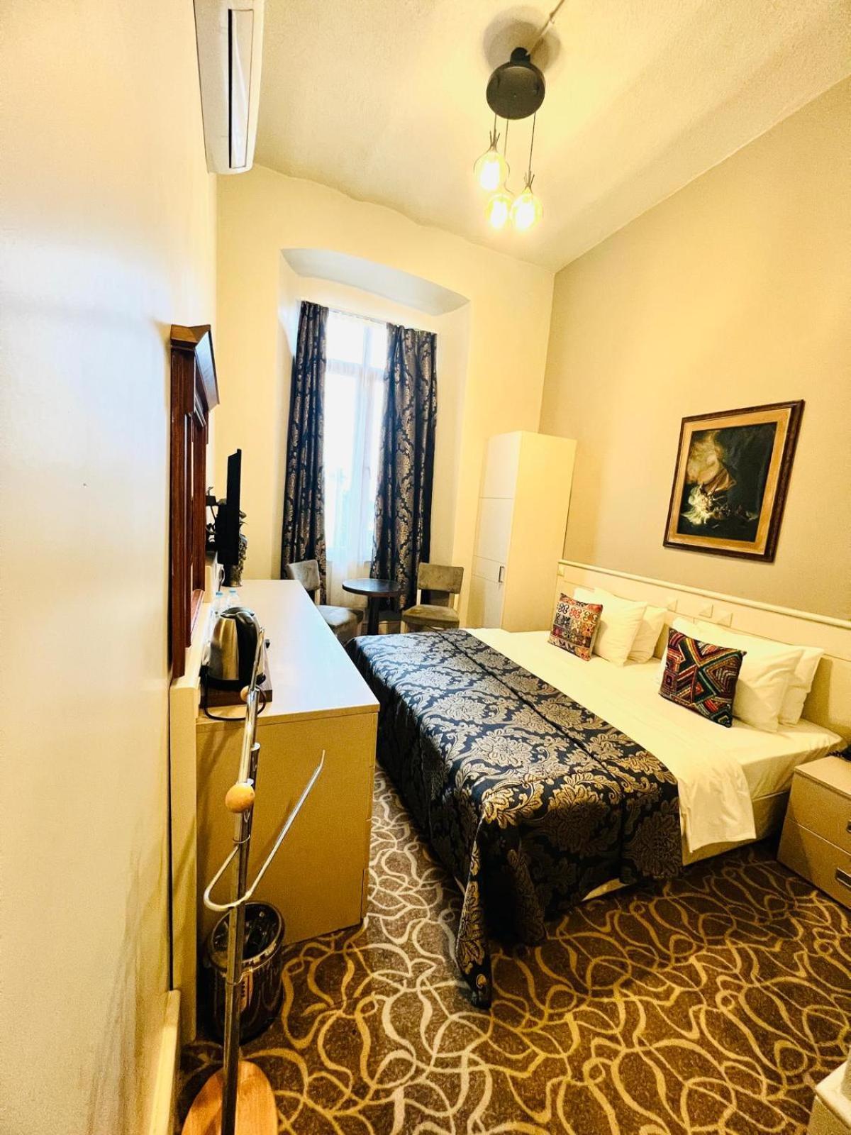 Aria Palace Taksim Hotel 3*